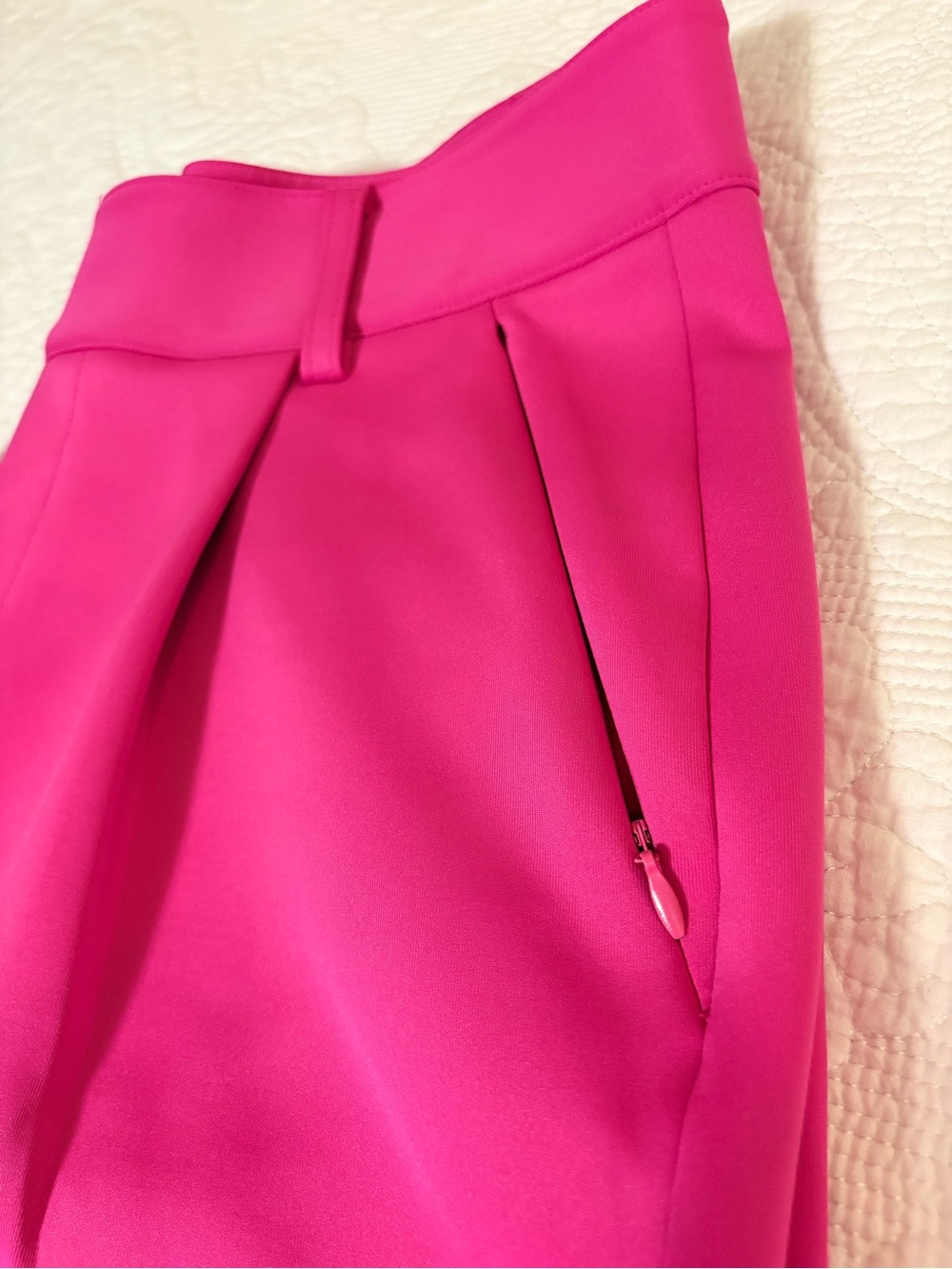 Good American Vibrant Fuchsia Pants